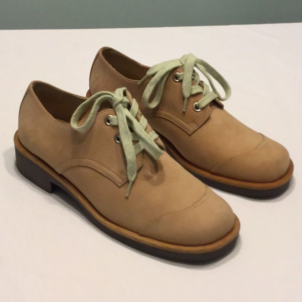 Anne Klein Sport Camel Leather Lace Up Shoes